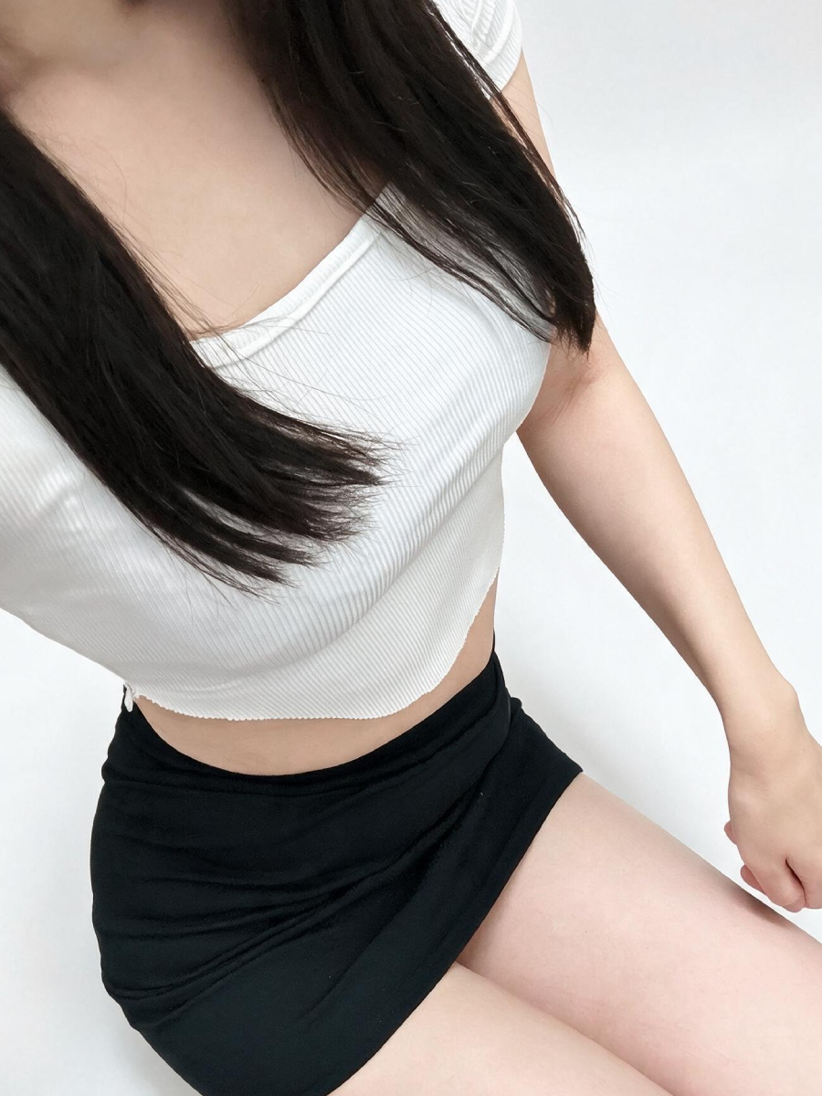 桃瀬ひな